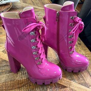Azalea Wang hot pink/fuchsia ankle boots new